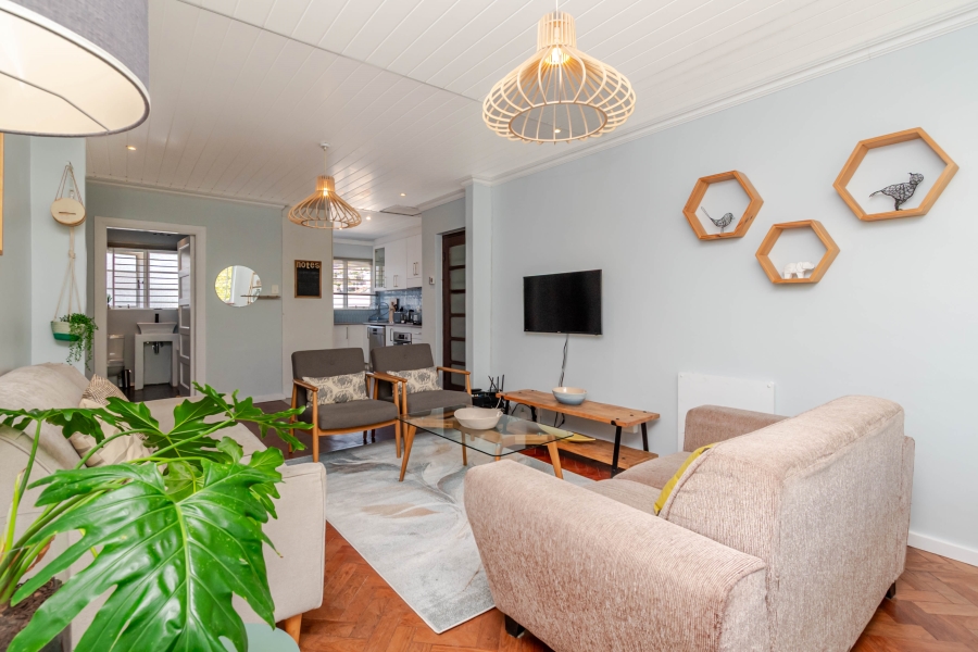 To Let 2 Bedroom Property for Rent in Oranjezicht Western Cape